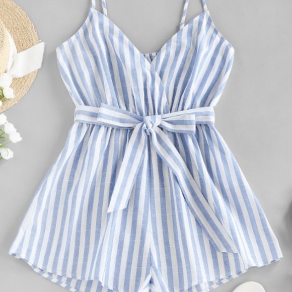 2/$10 NWOT Zaful Blue and White Striped Romper Size S - Picture 1 of 6